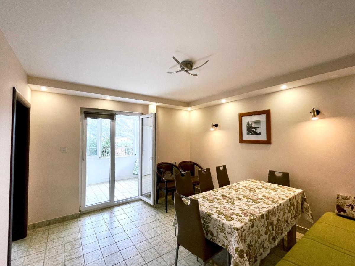 Apartments Lav Котор Екстер'єр фото