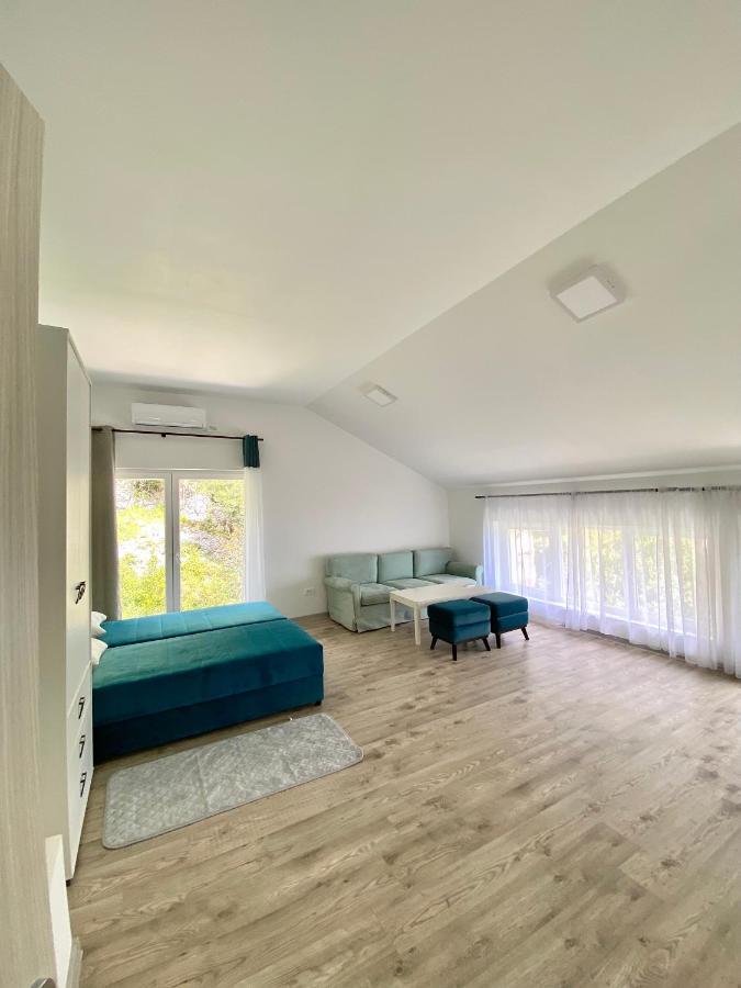 Apartments Lav Котор Екстер'єр фото